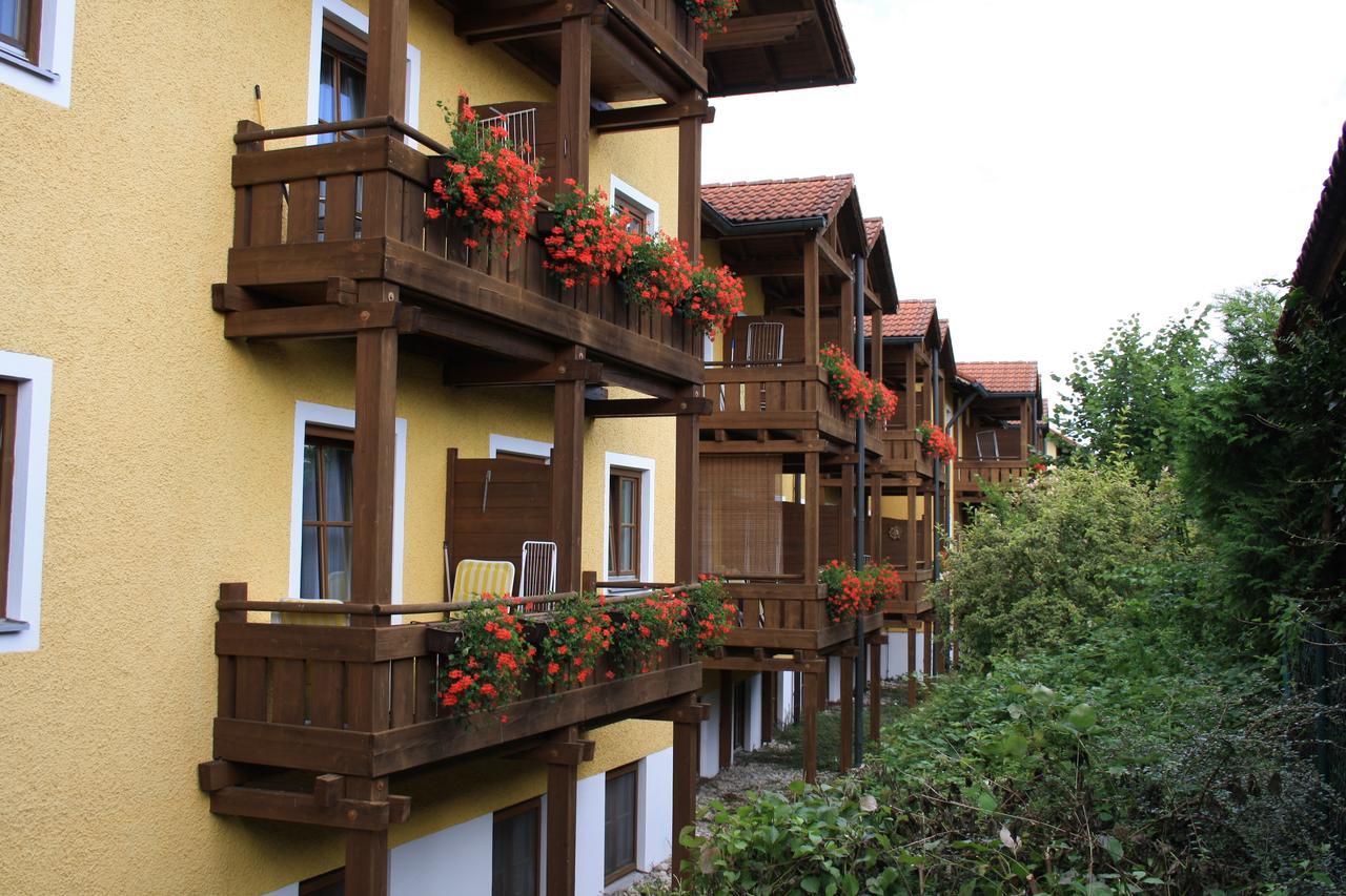 Appartement Hotel Finkenhof Kirchham Exterior photo